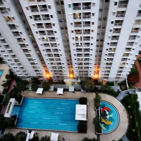 Classy! 2Br Apartment - Modern Comfort In West Jakarta Cbd Exterior photo